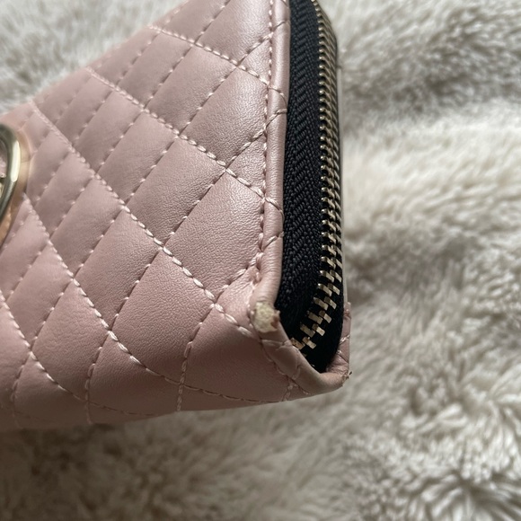 Guess Large Wallet with Detachable Wristie strap in Light Pink✨ - Picture 4 of 6